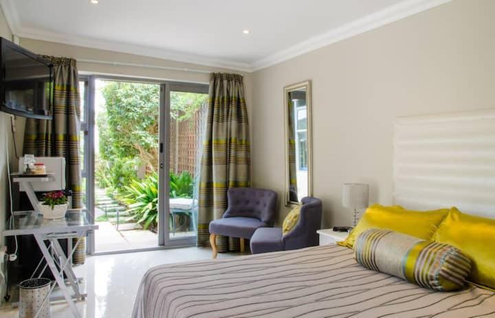 Апартаменты Echo Friendly Sunny Contemporary Garden Flat Кейптаун Экстерьер фото